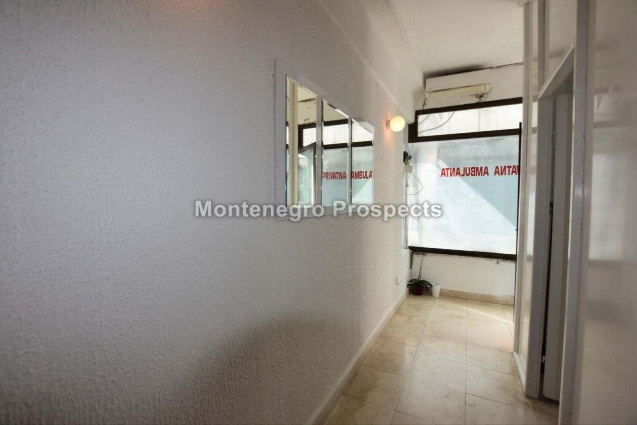 Ufficio a Budva, Montenegro, 48 m² - foto 6