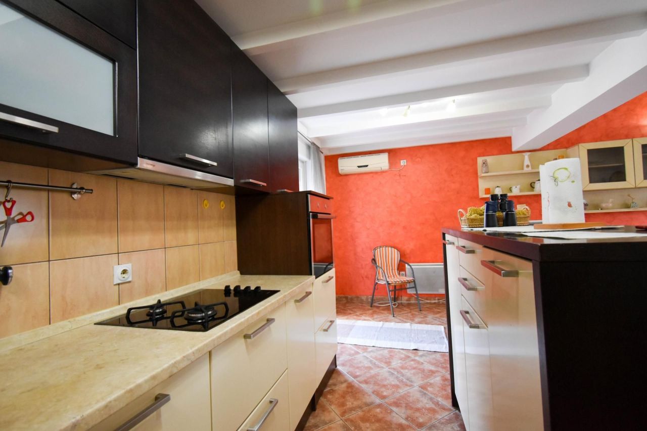 Piso en Dobrota, Montenegro, 102 m² - imagen 7