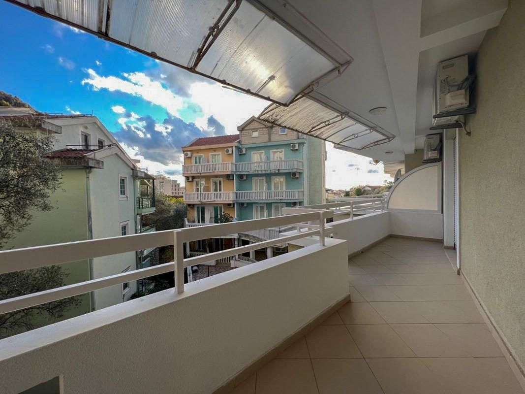 Flat in Rafailovici, Montenegro, 111 m² - picture 7