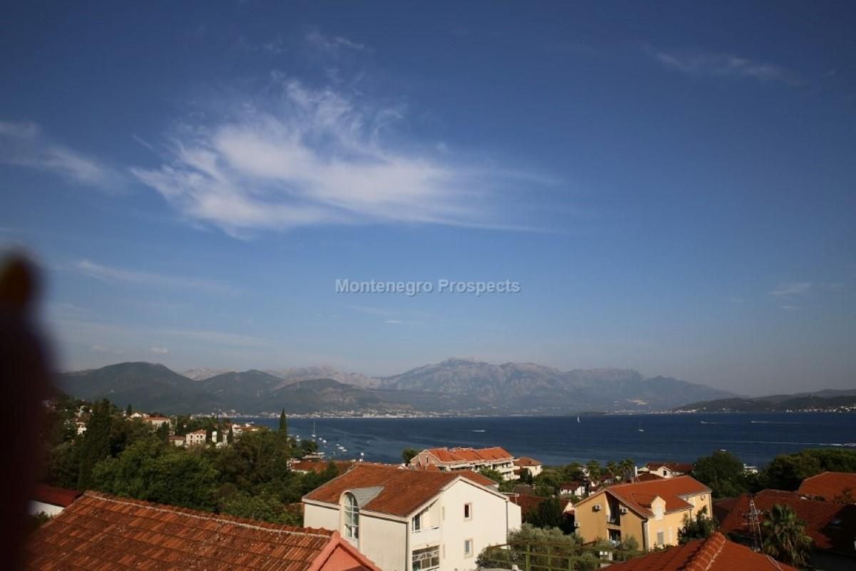 Appartamento a Đenovići, Montenegro, 100 m² - foto 7