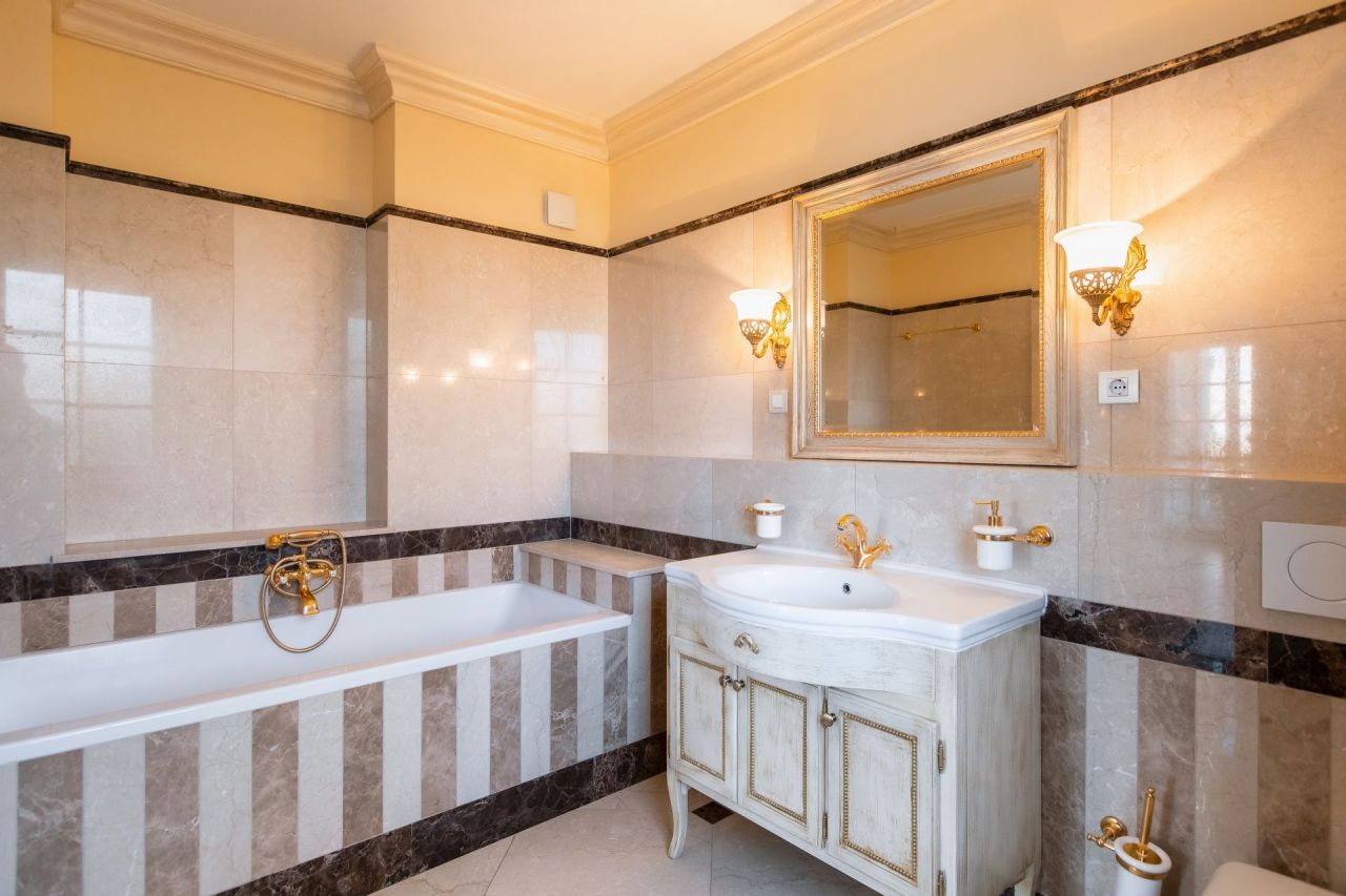 Villa in Budapest, Hungary, 580 m² - picture 11