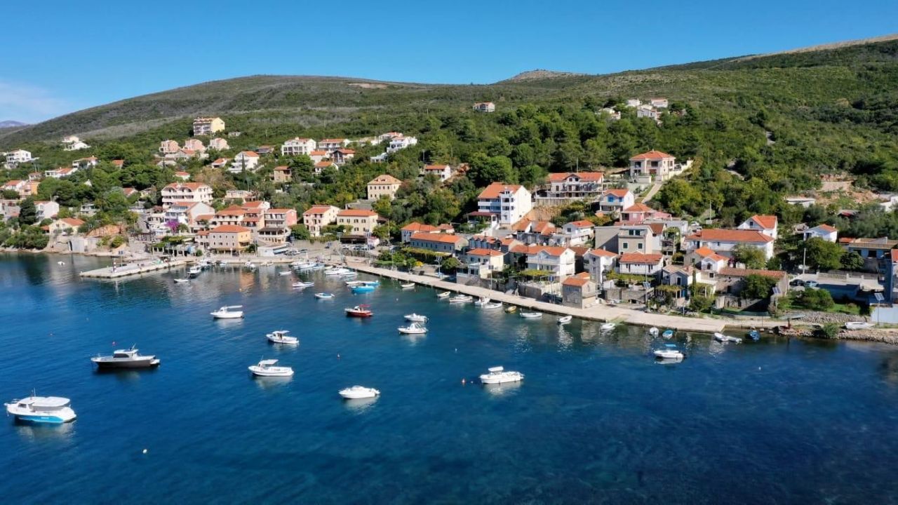 Land in Bigova, Montenegro - picture 8