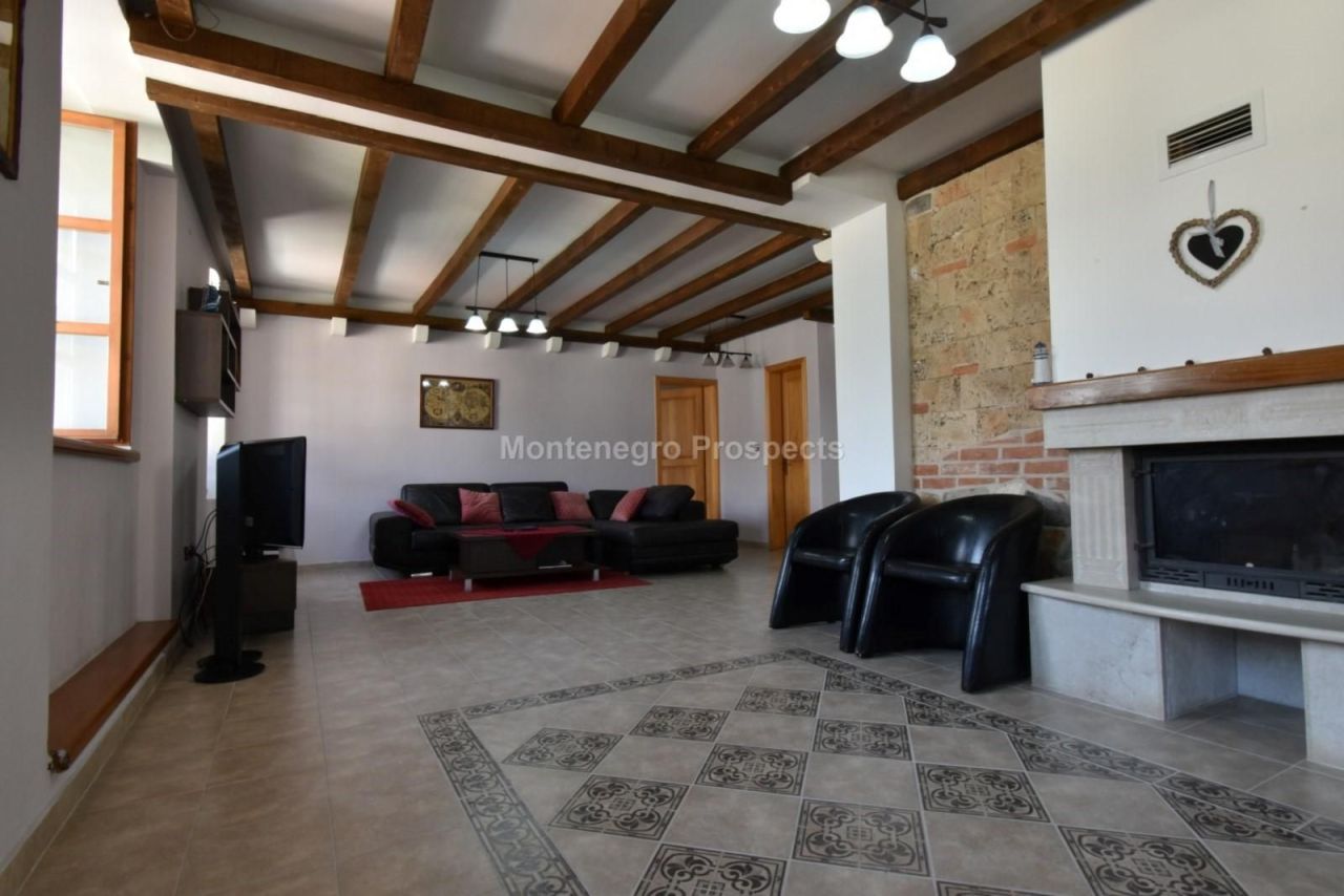 Maison à Stoliv, Monténégro, 327 m² - image 8