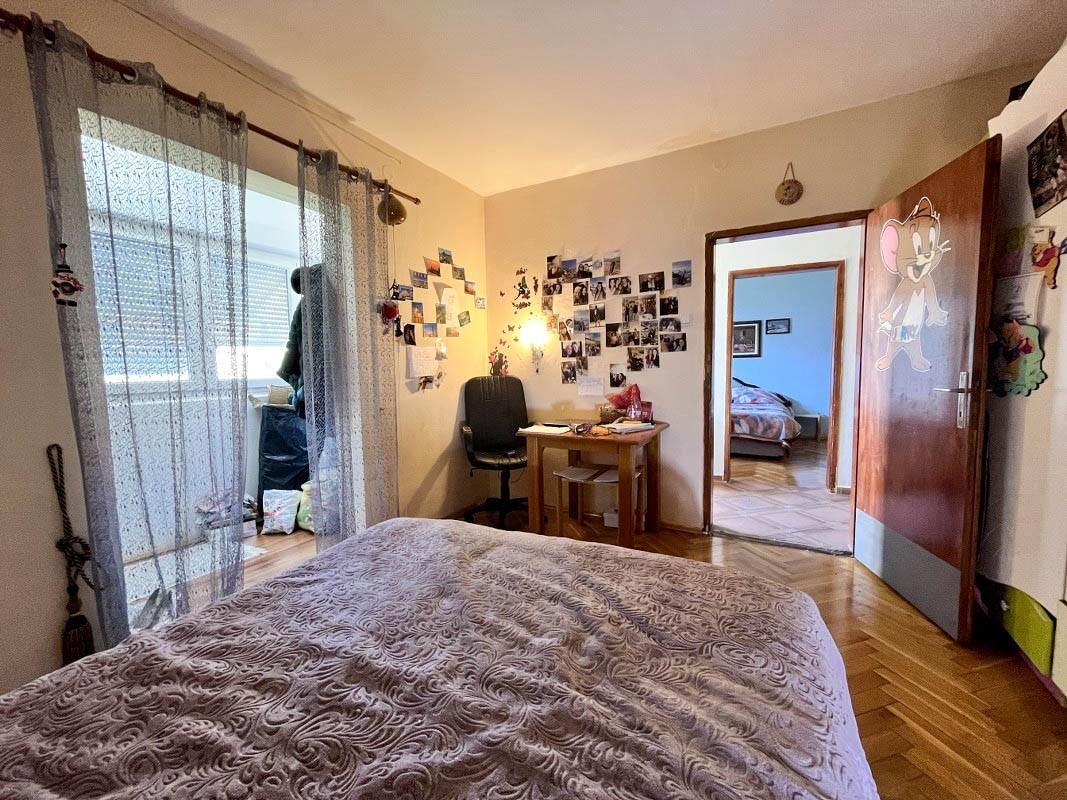 House in Dobrota, Montenegro, 210 m² - picture 9