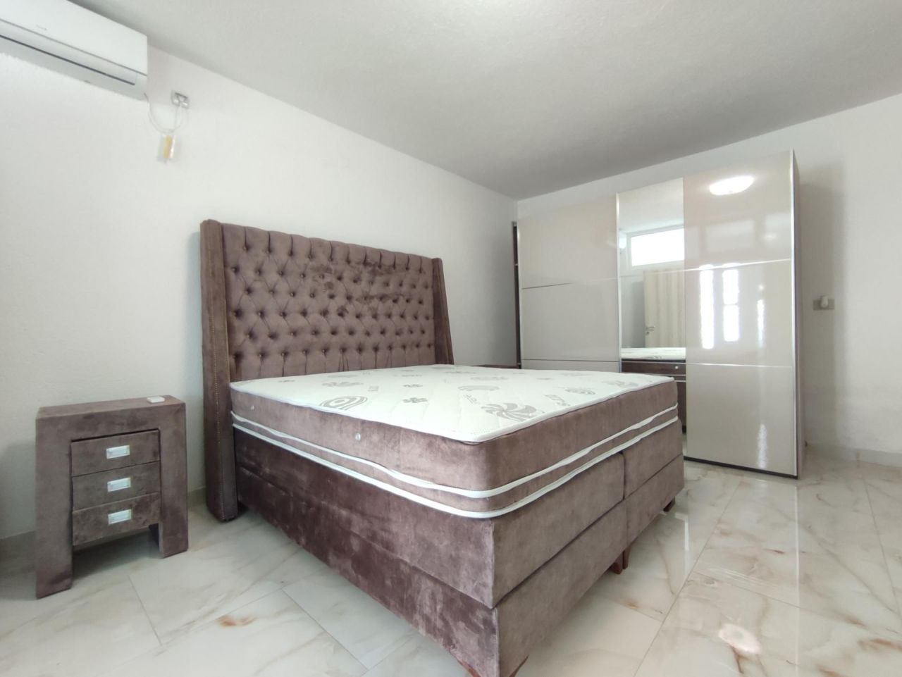 Maison à Stoliv, Monténégro, 170 m² - image 10