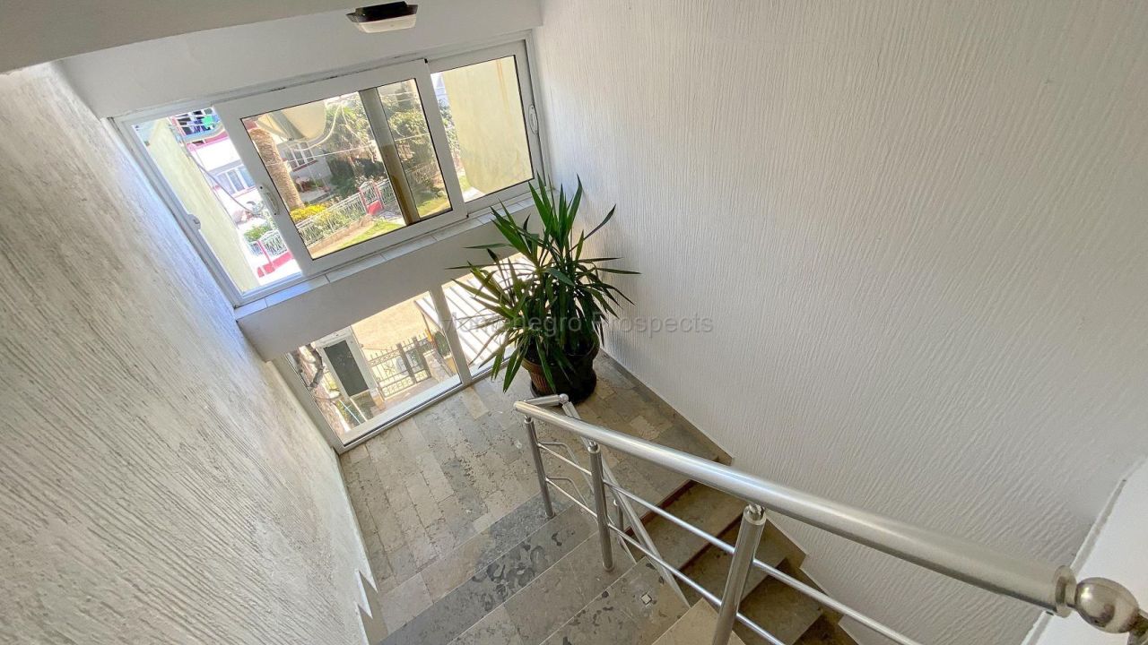 Office in Sutomore, Montenegro, 440 m² - picture 11