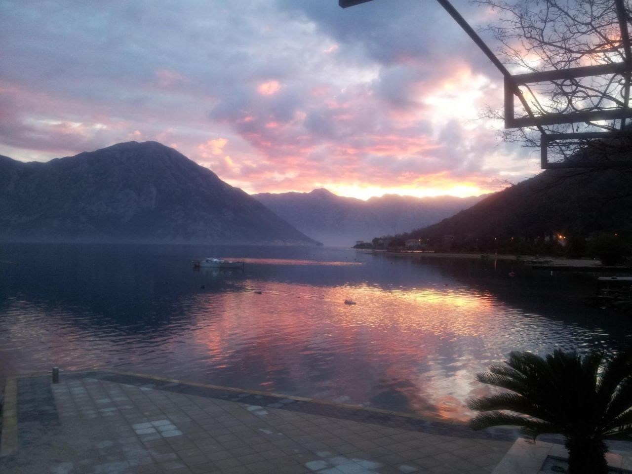 Terrain à Kostanjica, Monténégro, 20 000 m² - image 3