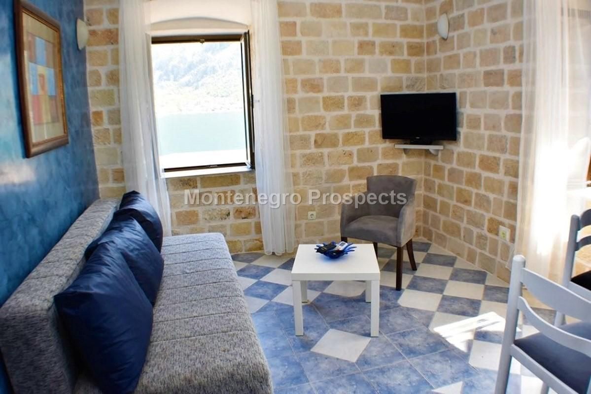 Bureau à Prcanj, Monténégro, 250 m² - image 12