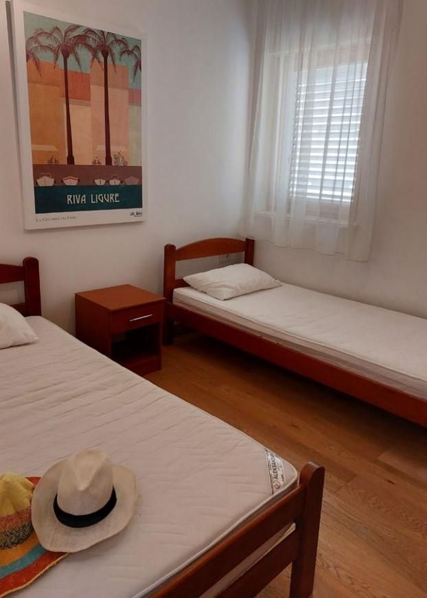 Haus in Becici, Montenegro, 452 m² - Foto 11