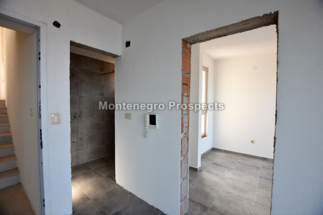 Appartamento a Pržno, Montenegro, 200 m² - foto 13
