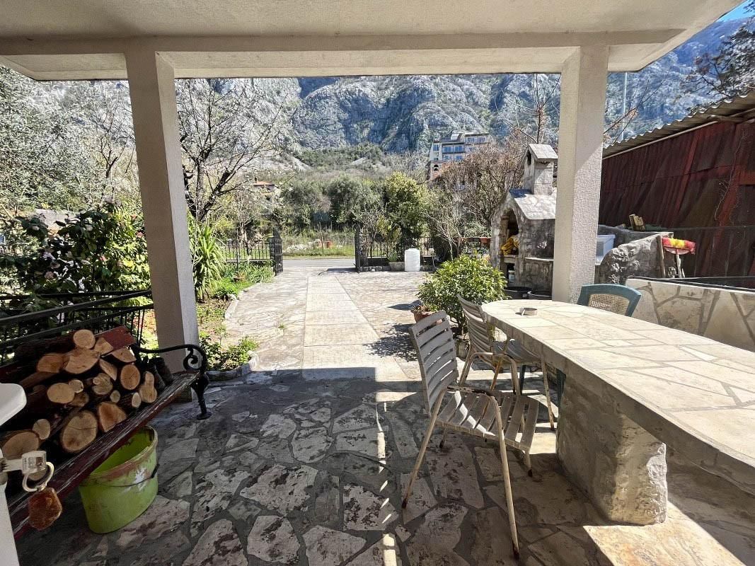 House in Dobrota, Montenegro, 210 m² - picture 16