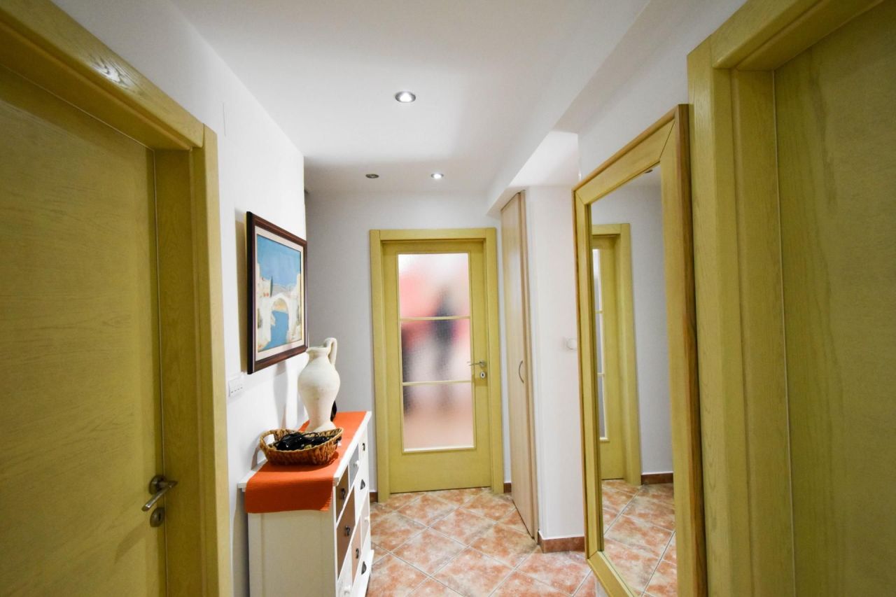 Piso en Dobrota, Montenegro, 102 m² - imagen 16