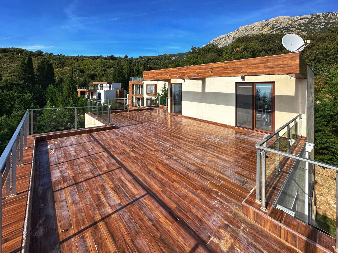 Haus in Bar, Montenegro, 140 m² - Foto 3