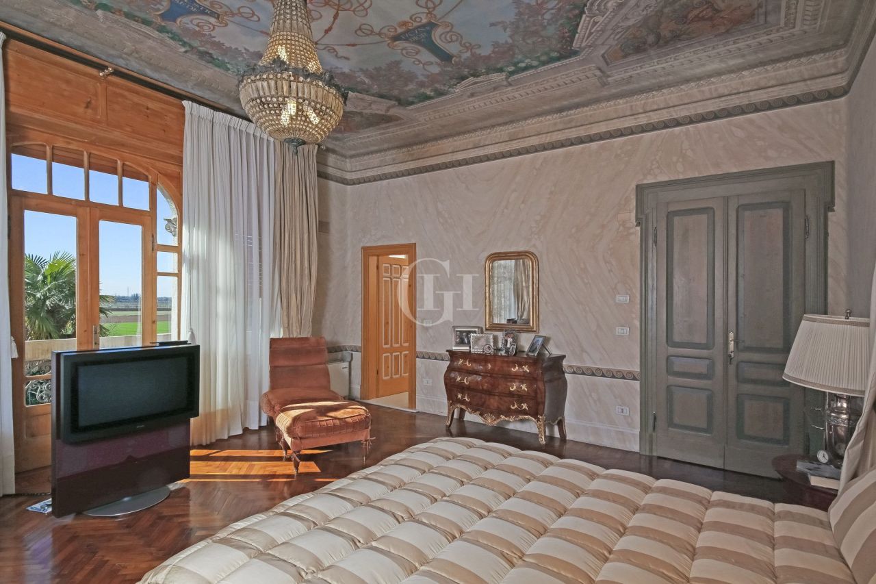 Villa in Gardasee, Italien, 2 913 m² - Foto 12