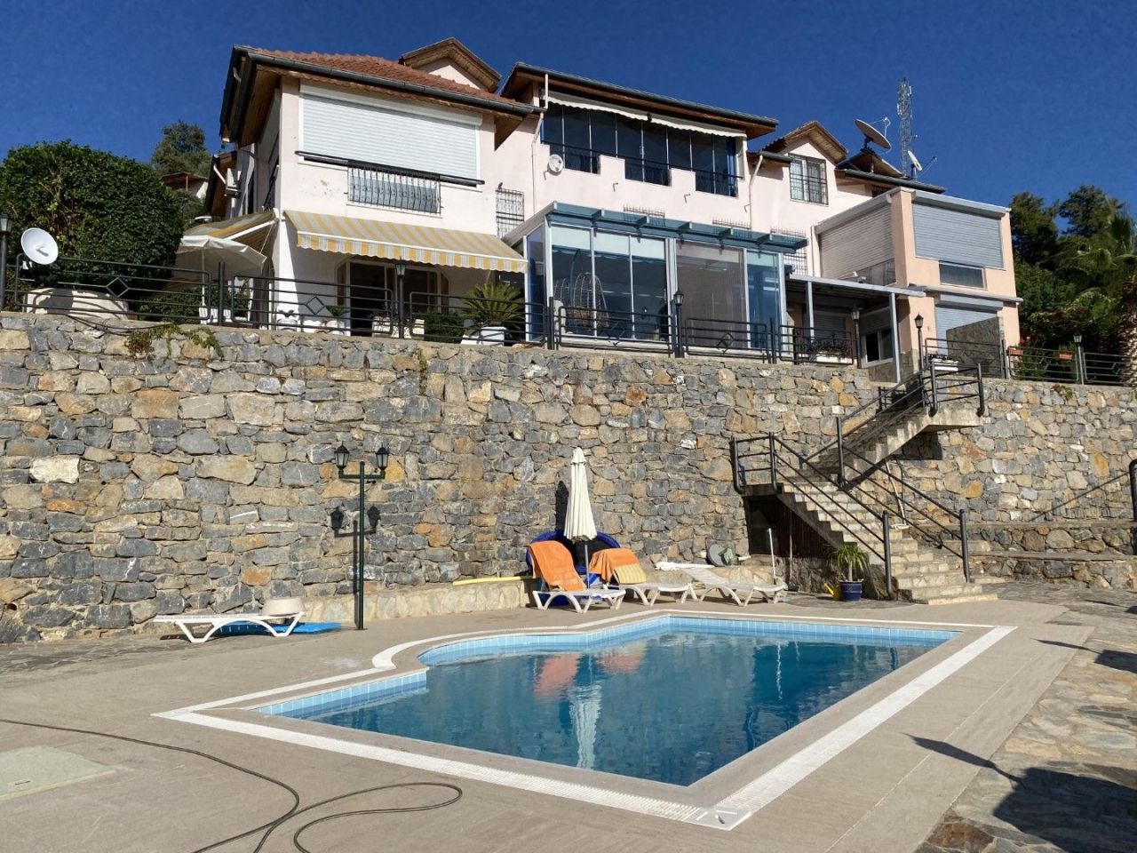 Maison à Alanya, Turquie, 180 m² - image 1