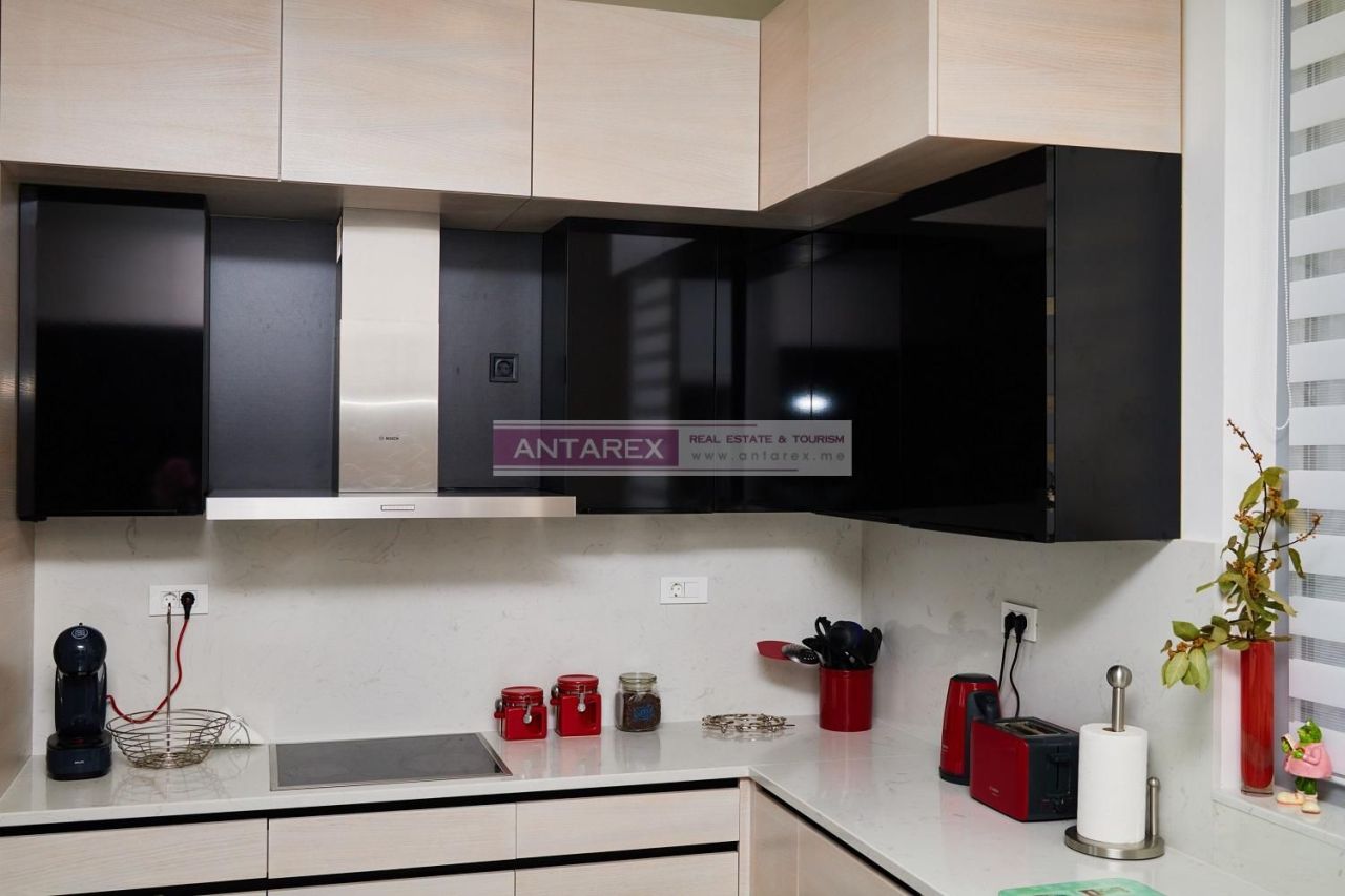 Villa en Kumbor, Montenegro, 335 m² - imagen 7