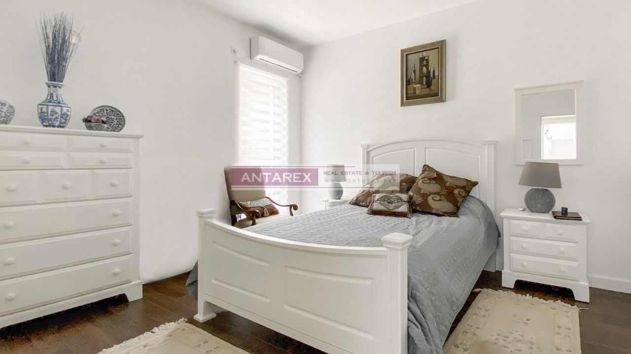 Villa en Kumbor, Montenegro, 335 m² - imagen 11