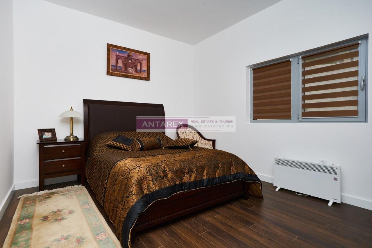 Villa en Kumbor, Montenegro, 335 m² - imagen 12