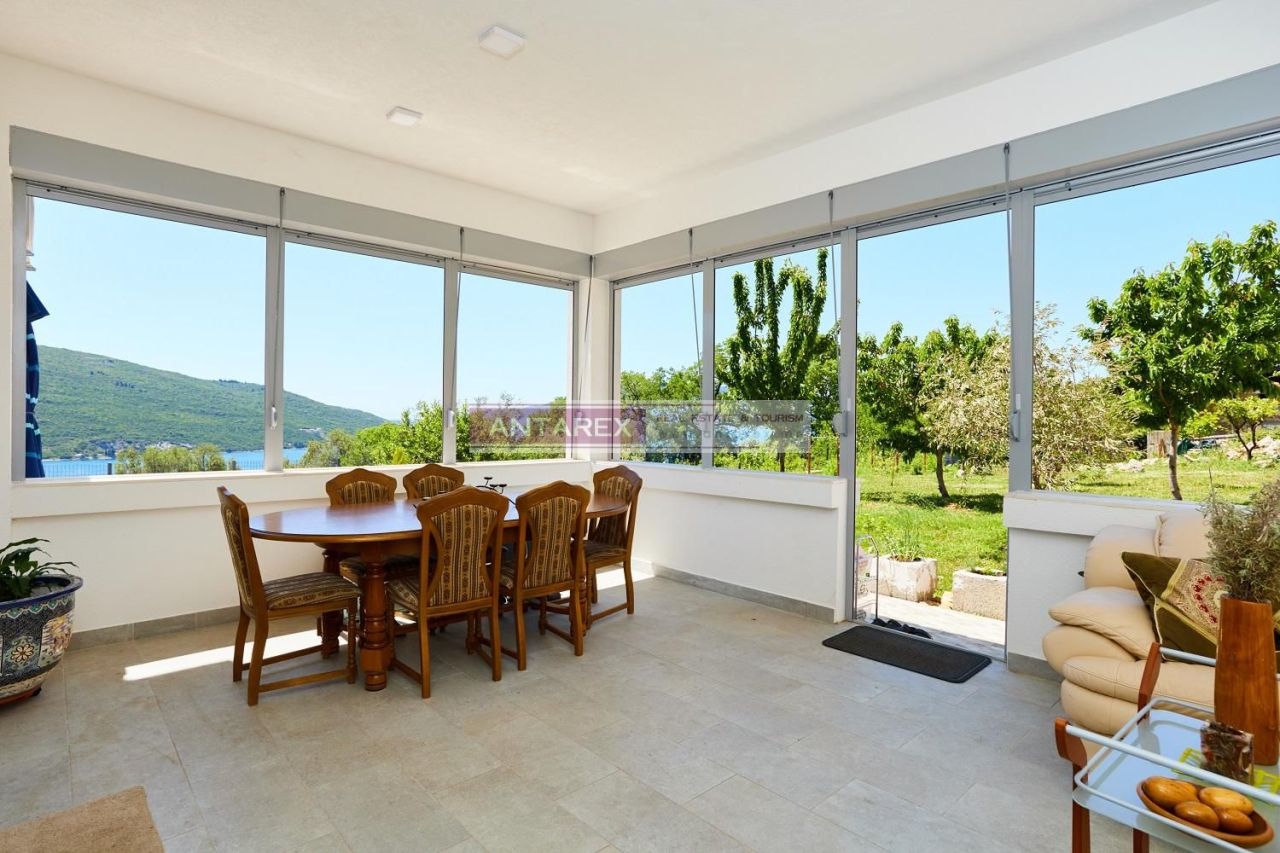 Villa en Kumbor, Montenegro, 335 m² - imagen 16