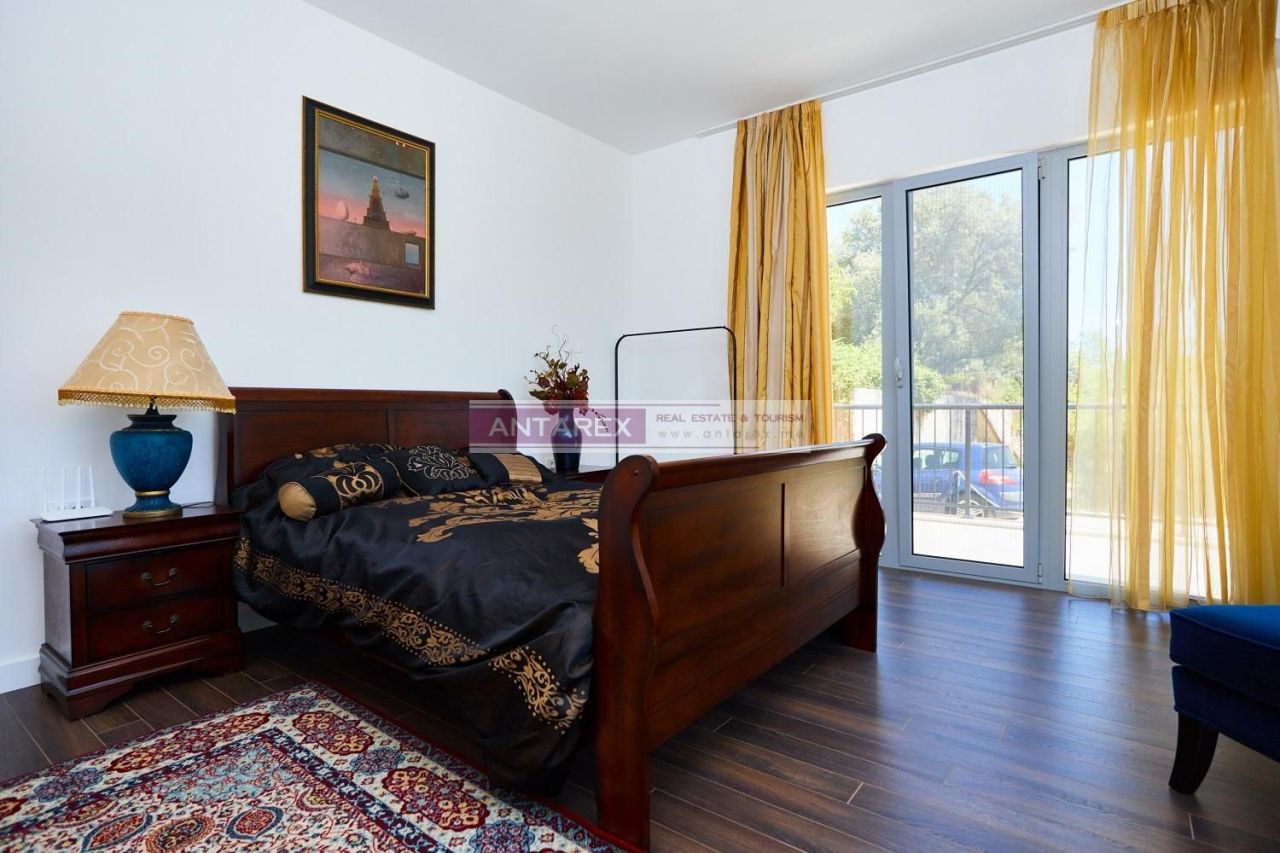 Villa en Kumbor, Montenegro, 335 m² - imagen 19