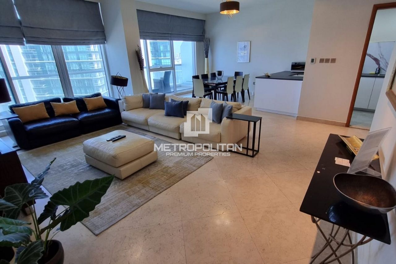 Apartamento en Dubái, EAU, 236 m² - imagen 1