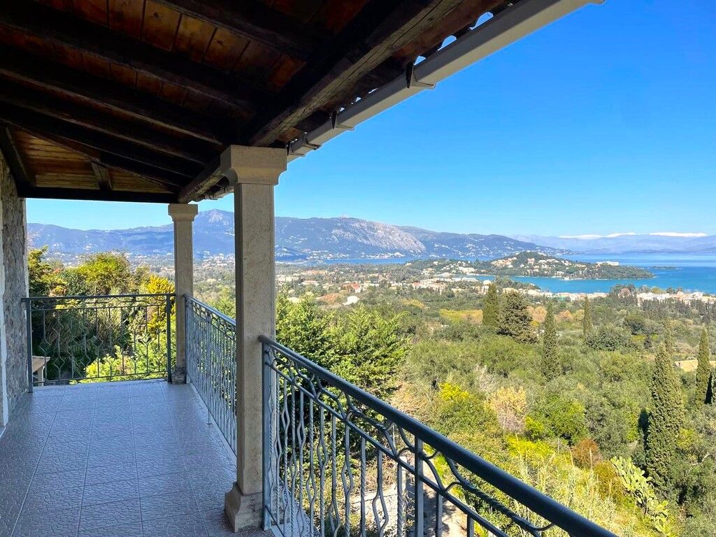 Villa à Corfou, Grèce, 167 m² - image 1