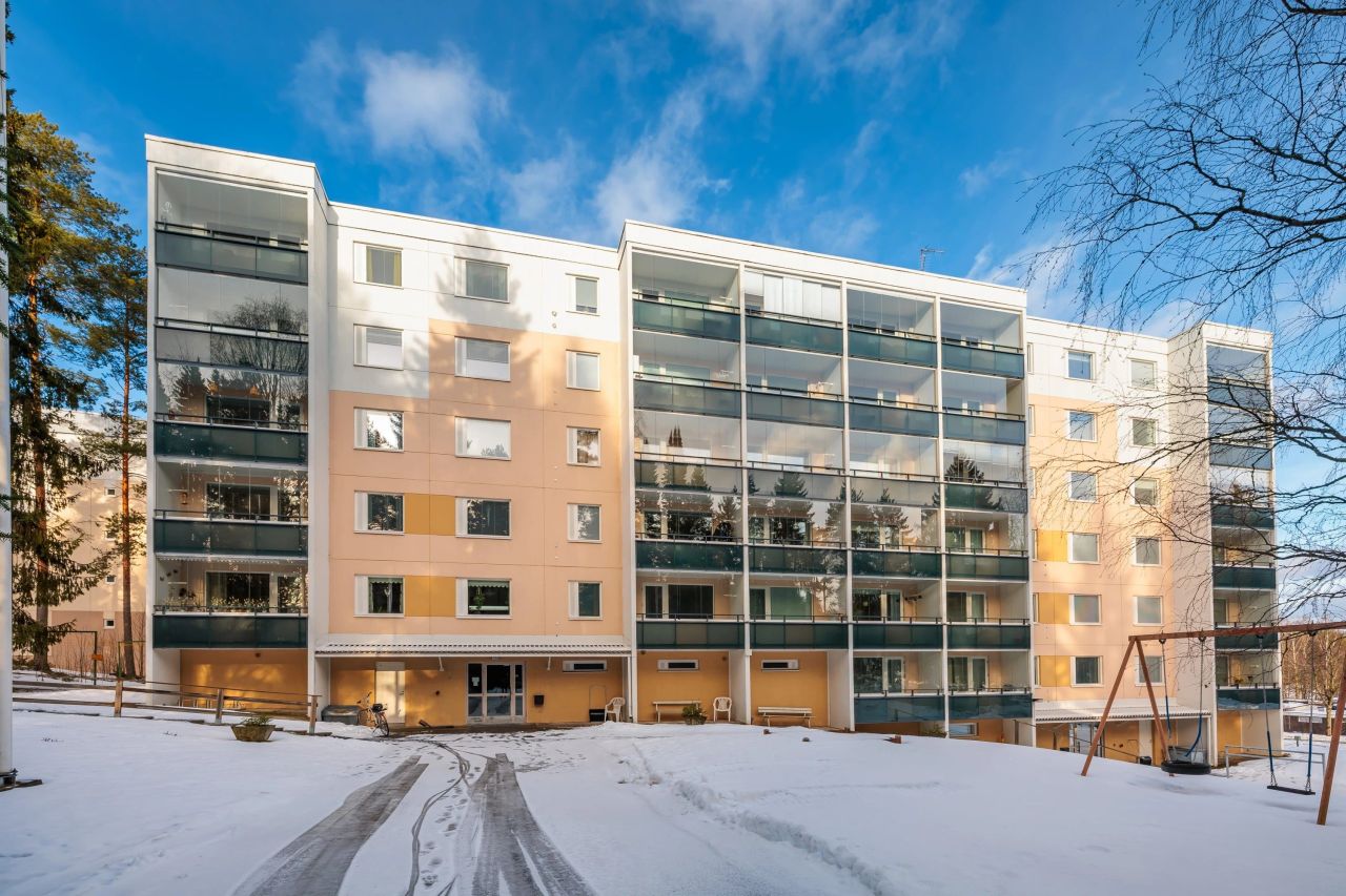 Flat in Mikkeli, Finland, 32 m² - picture 1