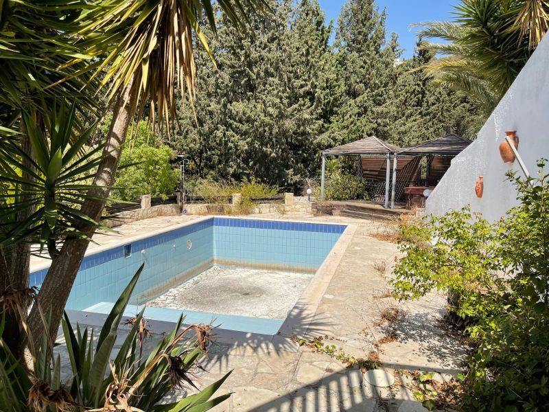 Villa à Kamares, Chypre, 350 m² - image 3