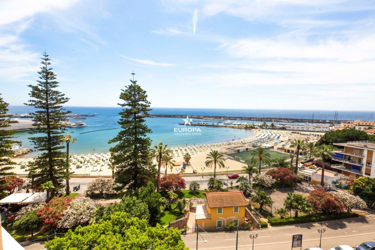 Penthouse in San Remo, Italy, 218 m² - picture 2