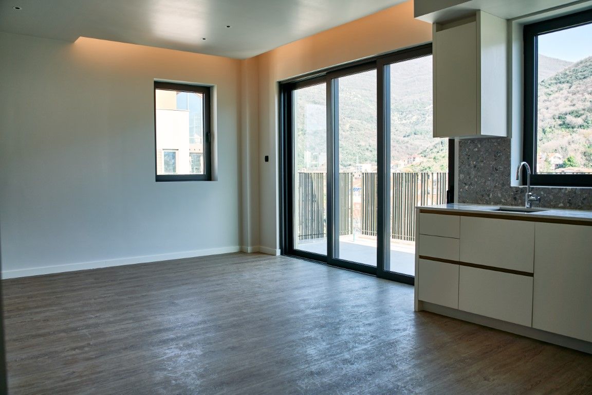 Appartamento a Tivat, Montenegro, 102 m² - foto 10