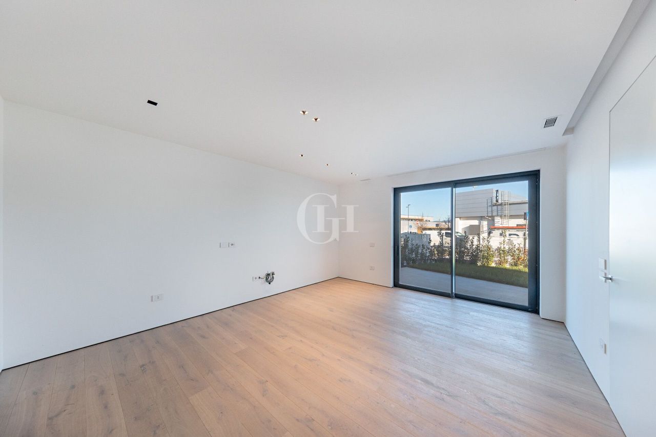 Apartamento por Lago de Garda, Italia, 90 m² - imagen 2