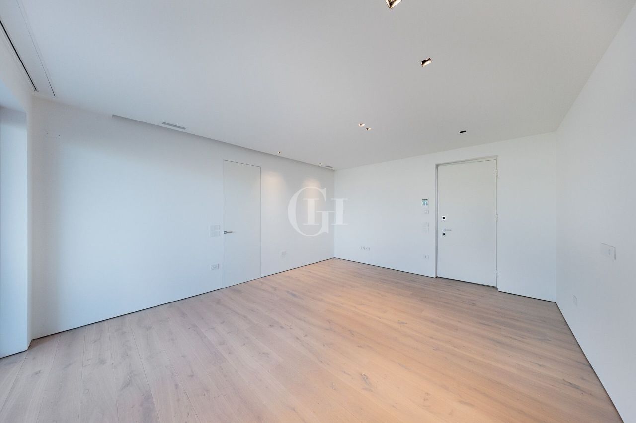 Apartamento por Lago de Garda, Italia, 90 m² - imagen 5