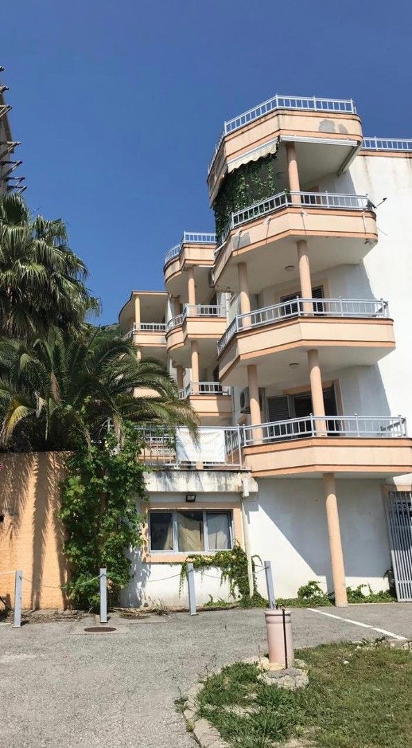 Appartement à Sveti Stefan, Monténégro, 150 m² - image 1