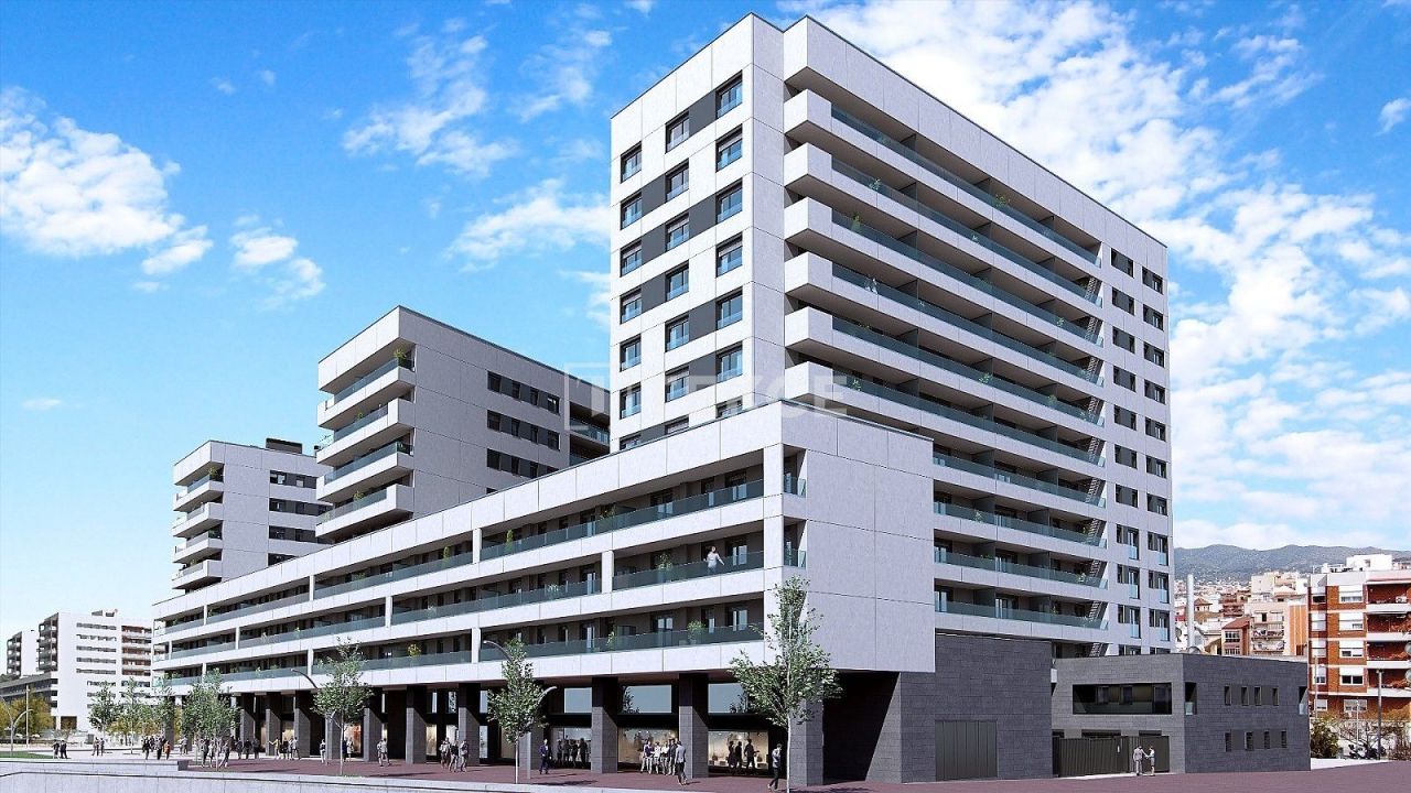 Apartamento en Badalona, España, 94 m² - imagen 2