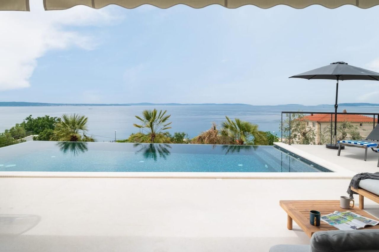 Villa in Podstrana, Croatia, 320 m² - picture 1