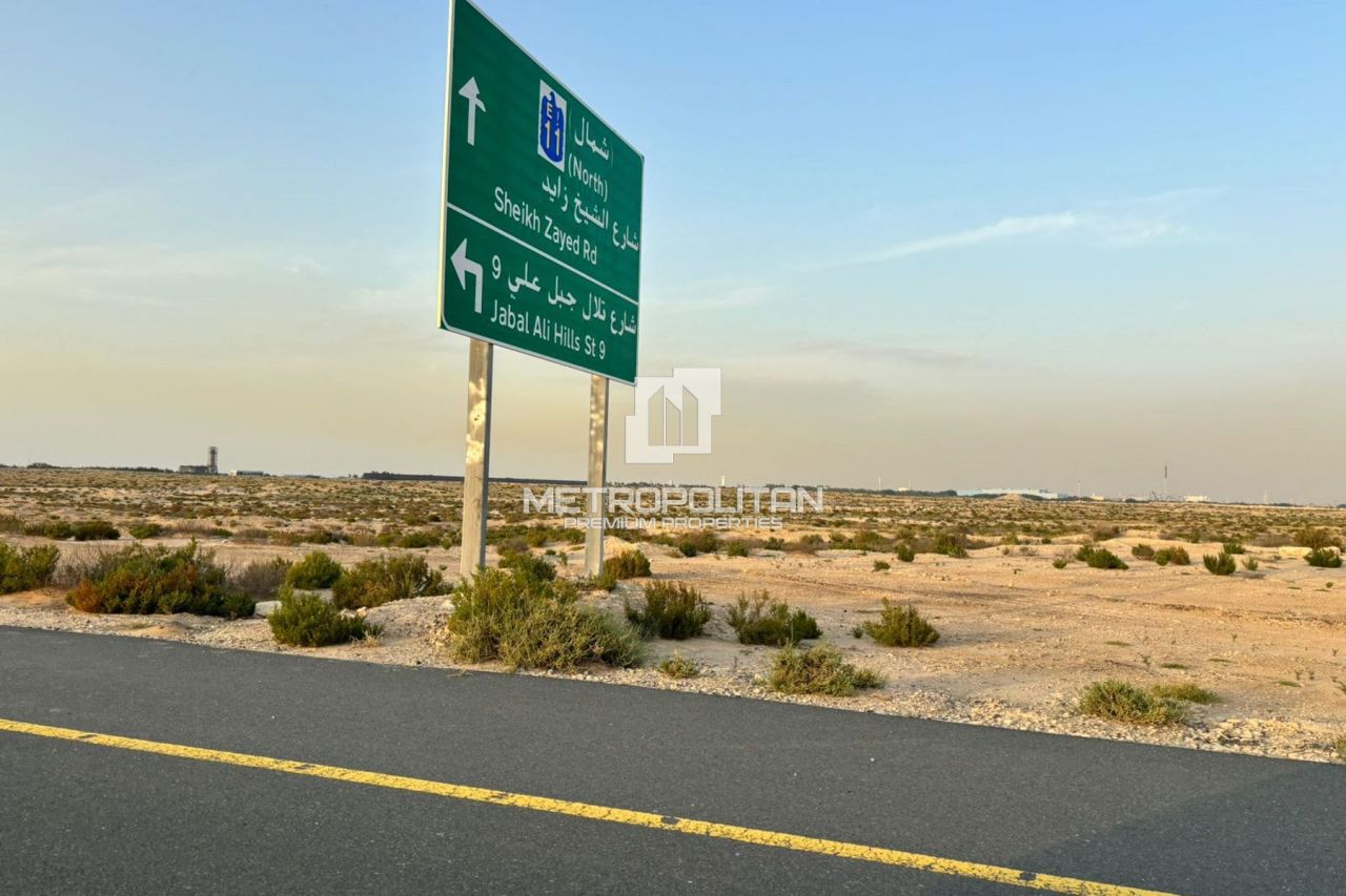 Land in Dubai, UAE, 942 m² - picture 18