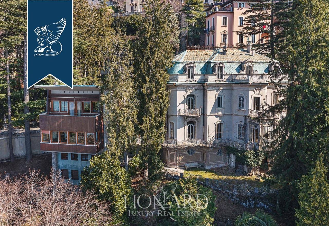 Villa in Brunate, Italy, 1 500 m² - picture 1