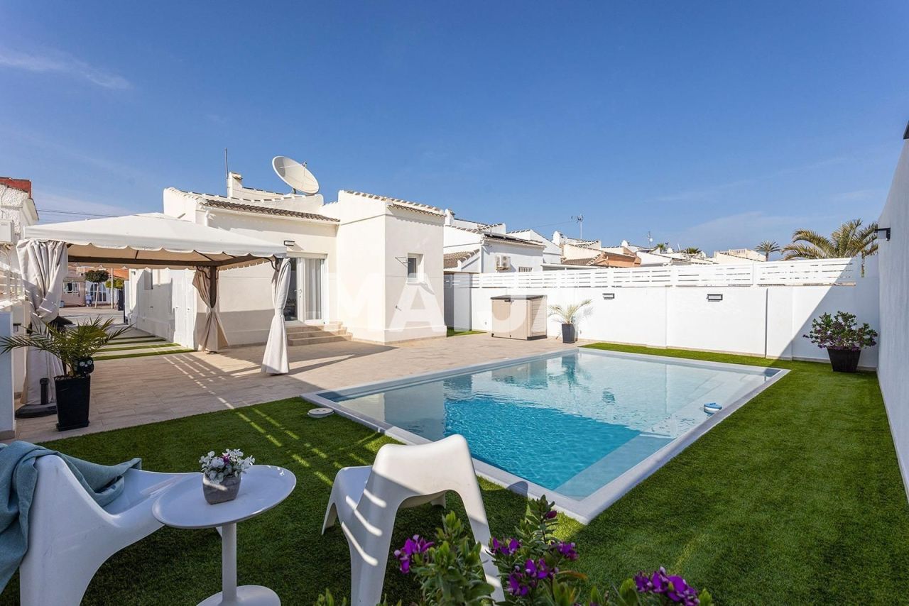 House in Torrevieja, Spain, 100 m² - picture 1