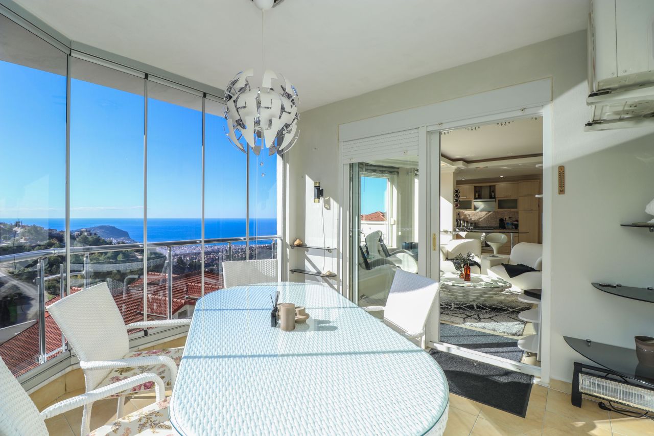 Penthouse in Alanya, Turkey, 220 m² - picture 1