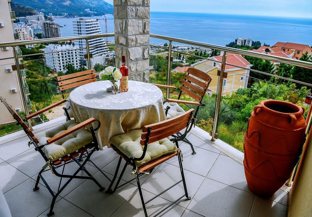 Flat in Budva, Montenegro, 55 m² - picture 1