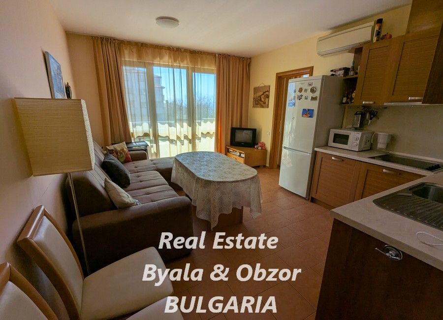 Appartement à Byala, Bulgarie, 91 m² - image 1