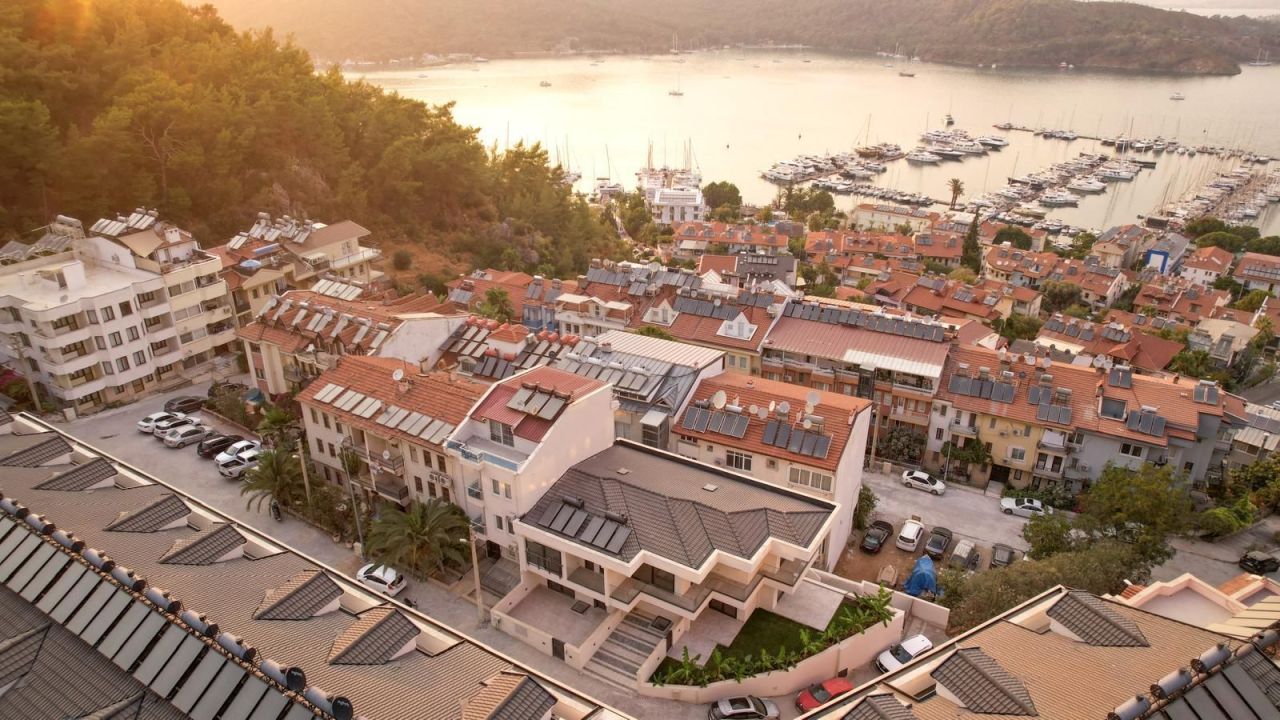 Villa in Fethiye, Türkei, 226 m² - Foto 1