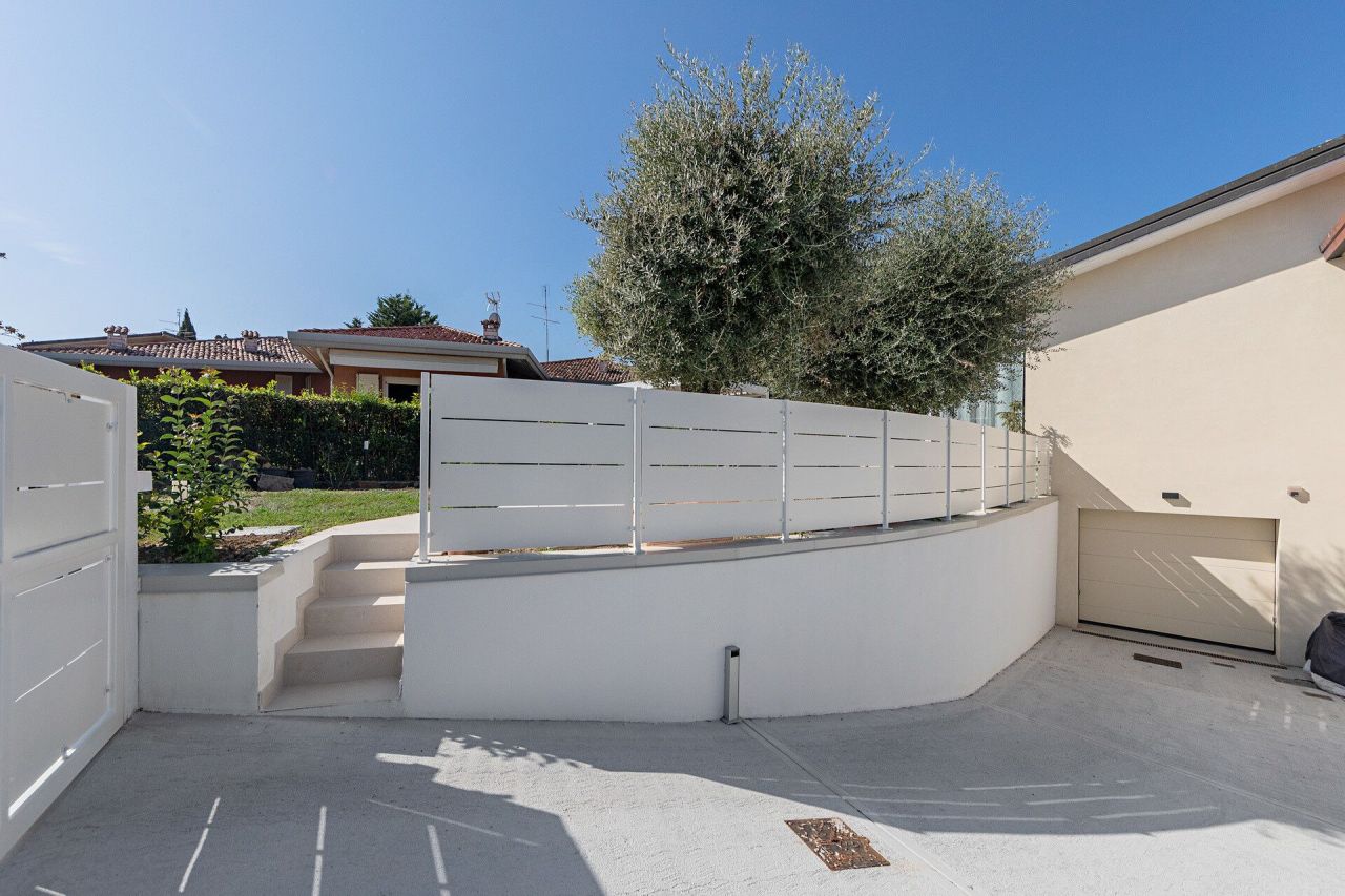 Villa por Lago de Garda, Italia, 150 m² - imagen 17