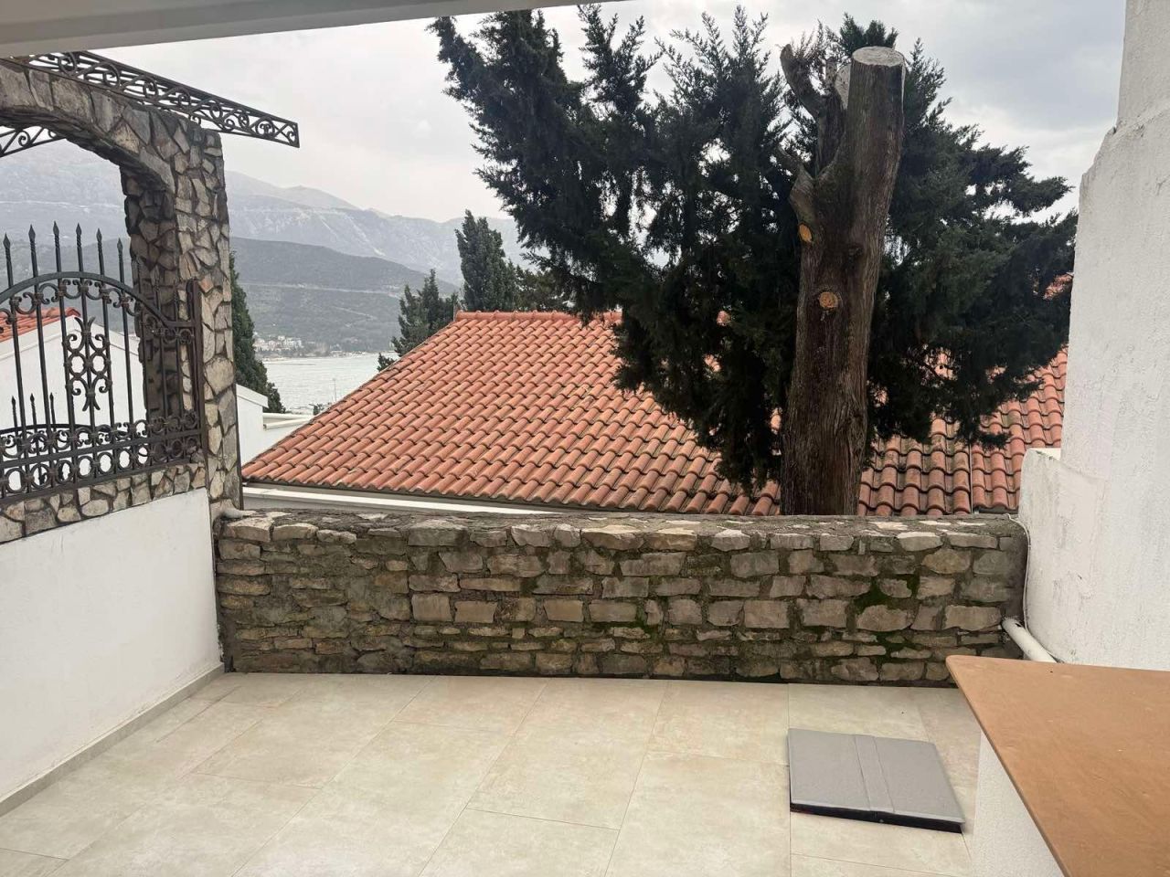 Apartamento en Budva, Montenegro, 45 m² - imagen 1