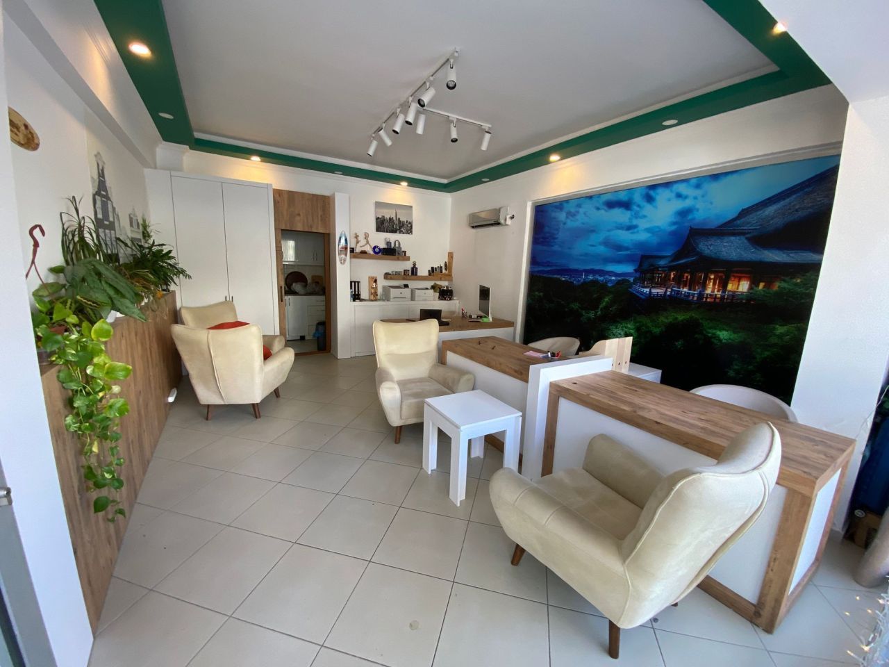 Bureau à Antalya, Turquie, 45 m² - image 1