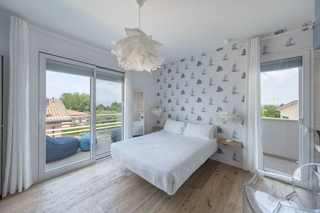 Villa par le Lac de Garde, Italie, 360 m² - image 11