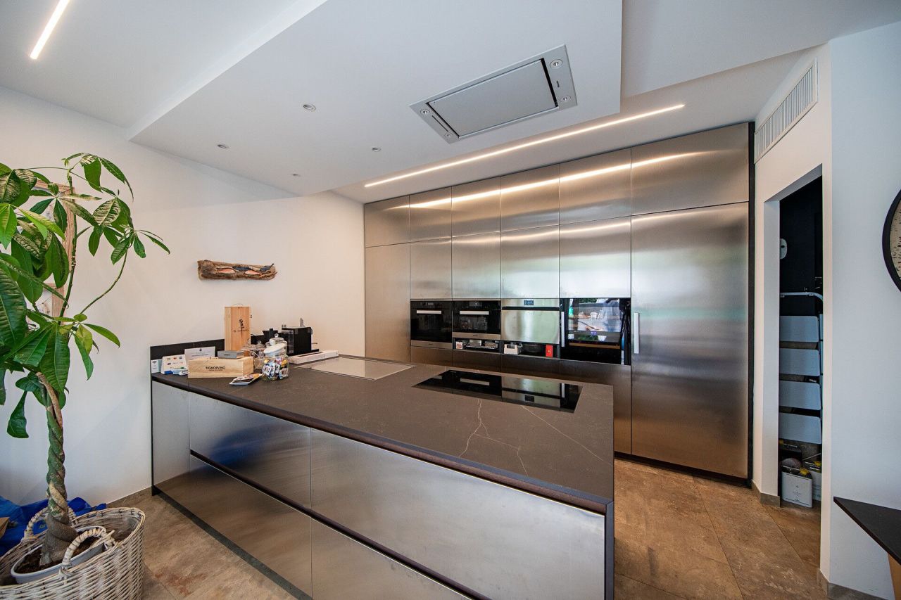 Villa par le Lac de Garde, Italie, 360 m² - image 15