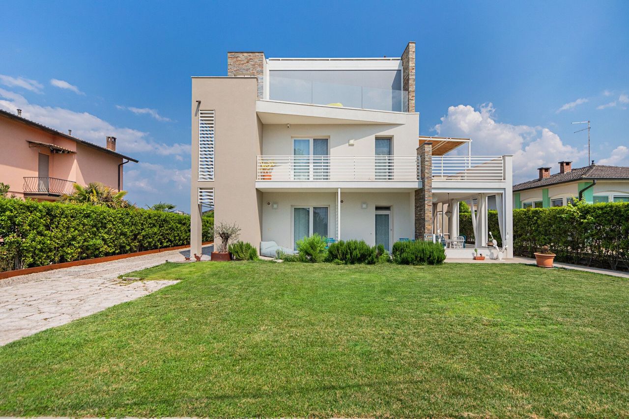 Villa par le Lac de Garde, Italie, 360 m² - image 3