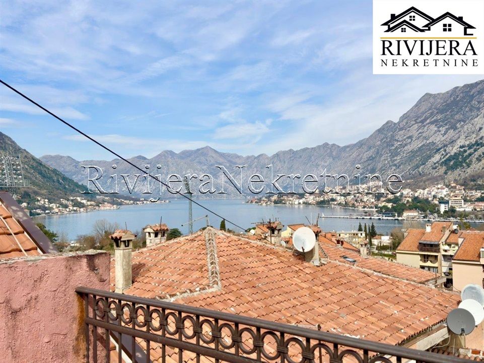 Appartement à Škaljari, Monténégro, 94 m² - image 3