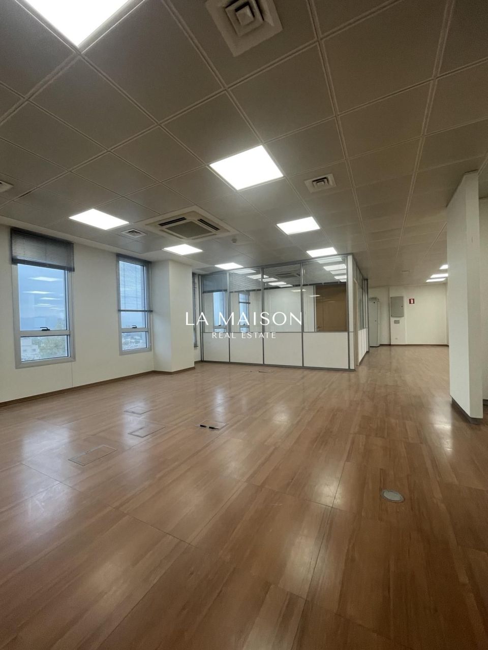 Office in Nicosia, Cyprus, 315 m² - picture 1